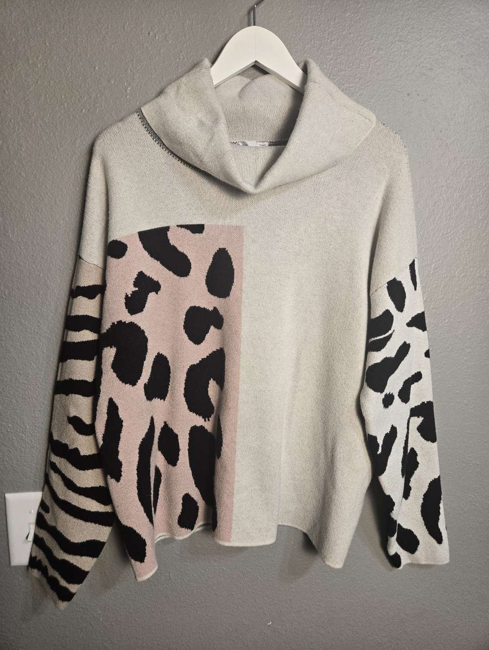 Tribal Jeans Color Block Animal Print Cowl Neck Sweater Sweater Size Large